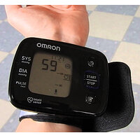 Автоматический тонометр на запястье OMRON MIT Precision 5 №2