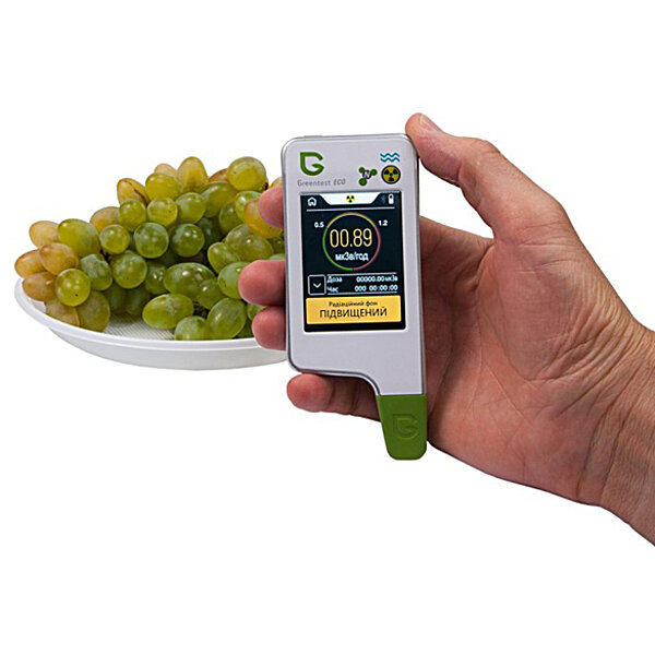 Дозиметр-радиометр, нитрат-тестер и измеритель жесткости воды Greentest ECO 6