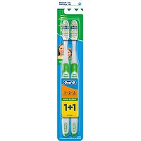 Набір зубних щіток Oral-B Maxi Clean Medium 2 шт.