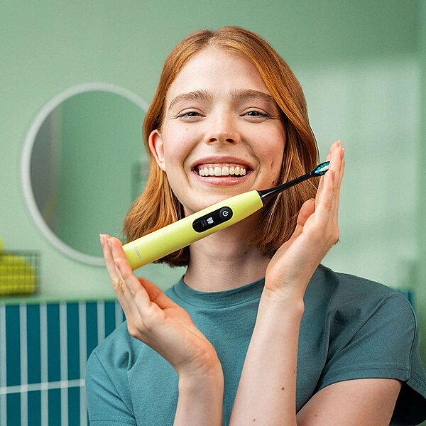 Характеристики Електрична звукова зубна щітка Beurer SC 50 Splashy Lemon GP (Німеччина)